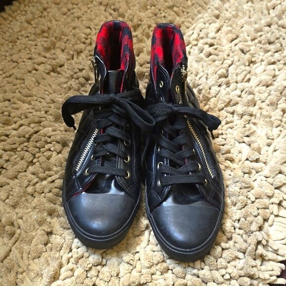 New Joe Boxer Women's Size 8 Lace up Side Zip Hi‎ Top Black Sneaker Plaid Lining - Picture 1 of 8